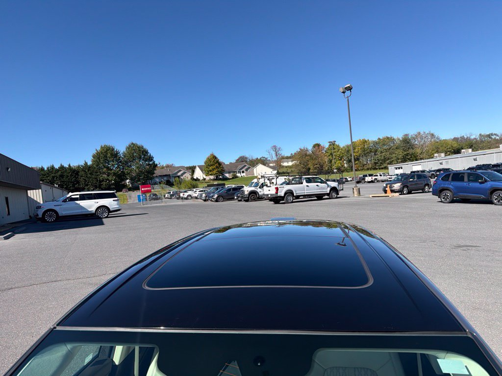 Certified 2022 Lincoln Nautilus Black Label w/ Class II Trailer Tow Package AWD/4WD image 9