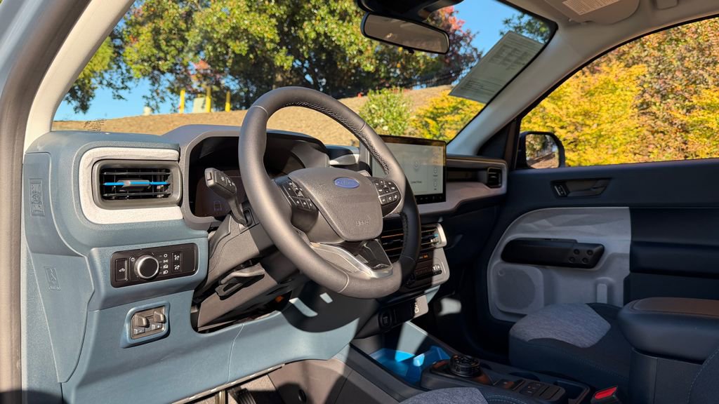 Used 2025 Ford Maverick XLT w/ XLT Luxury Package image 13