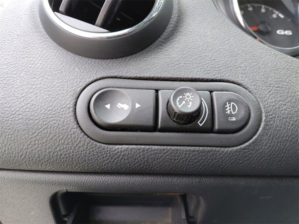 Used 2006 Pontiac G6 Sedan w/ Premium Value Package image 25