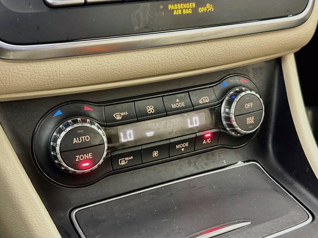 Used 2020 Mercedes-Benz GLA 250 4MATIC image 15