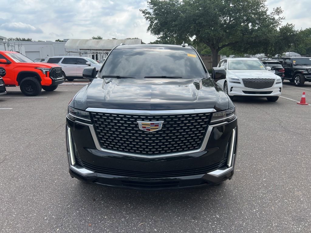 Used 2021 Cadillac Escalade Premium Luxury AWD/4WD image 18