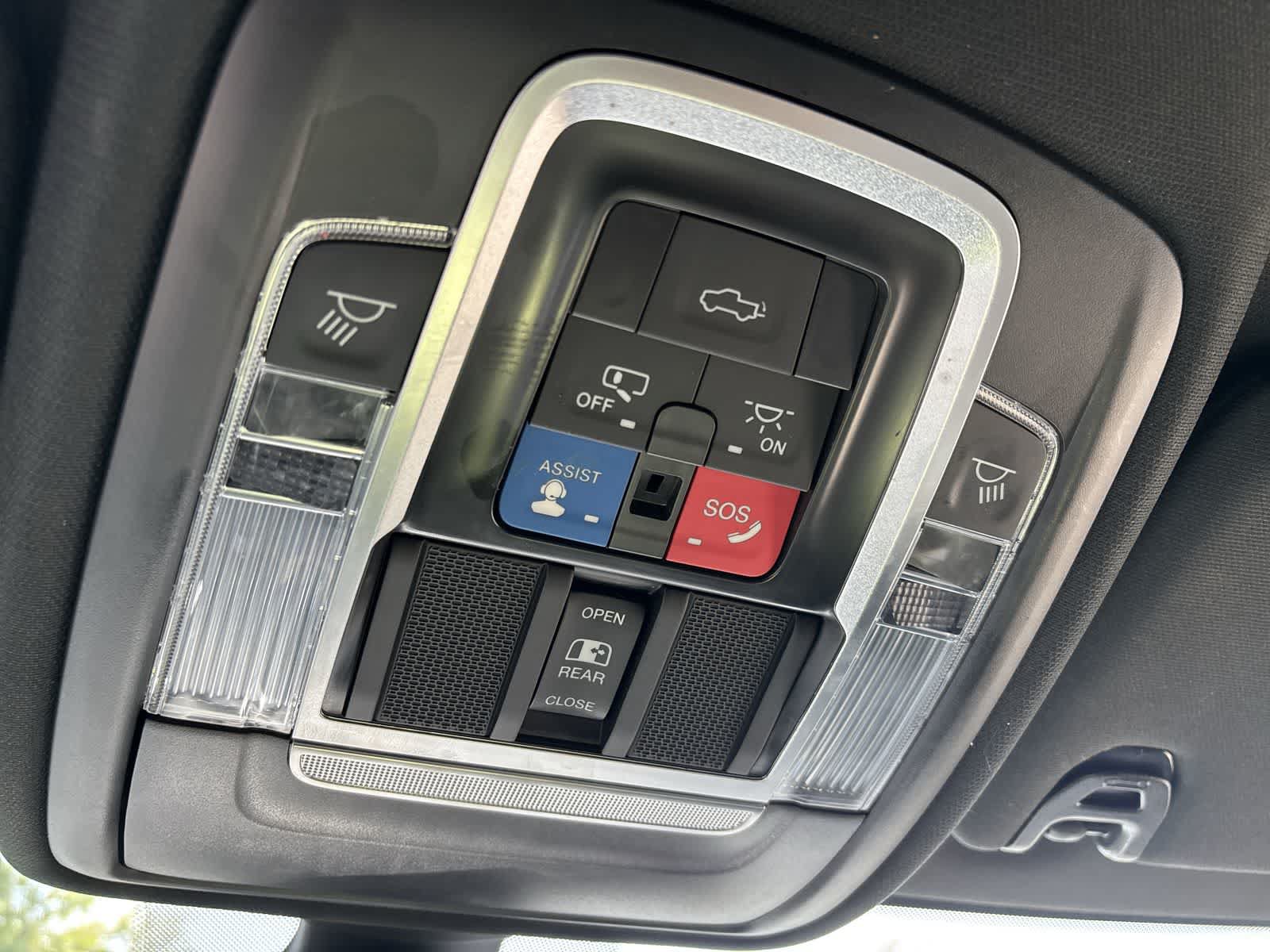 Used 2022 RAM 3500 Limited w/ Cold Weather Group AWD/4WD image 25