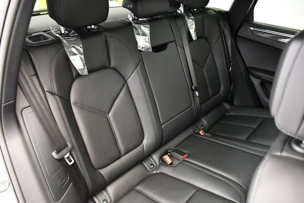 Certified 2026 Porsche Macan Turbo AWD/4WD image 56