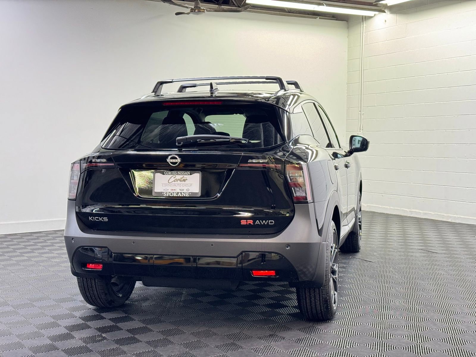 New 2026 Nissan Kicks SR w/ Cold Weather Package image 2