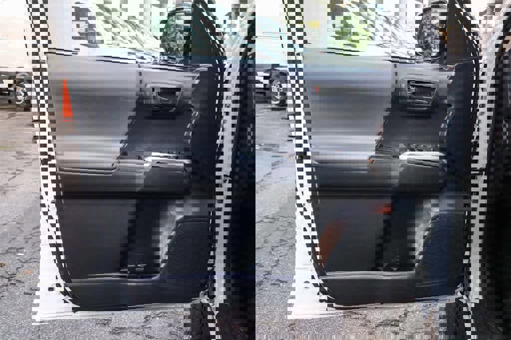 Used 2022 Toyota Tacoma SR5 image 22