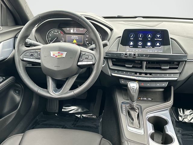 Used 2025 Cadillac CT4 Premium Luxury image 2