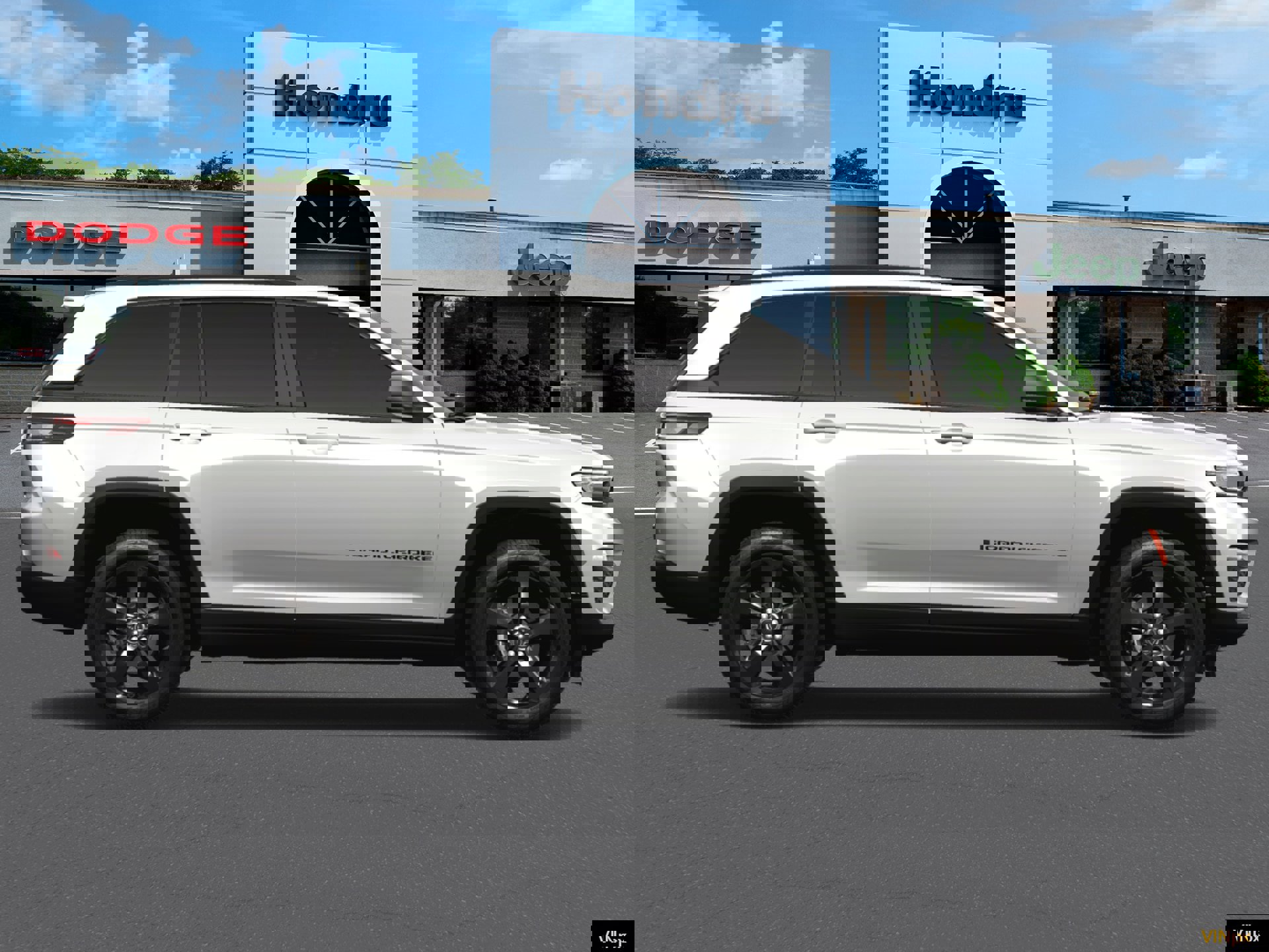 New 2025 Jeep Grand Cherokee Limited w/ Black Appearance Package AWD/4WD image 8