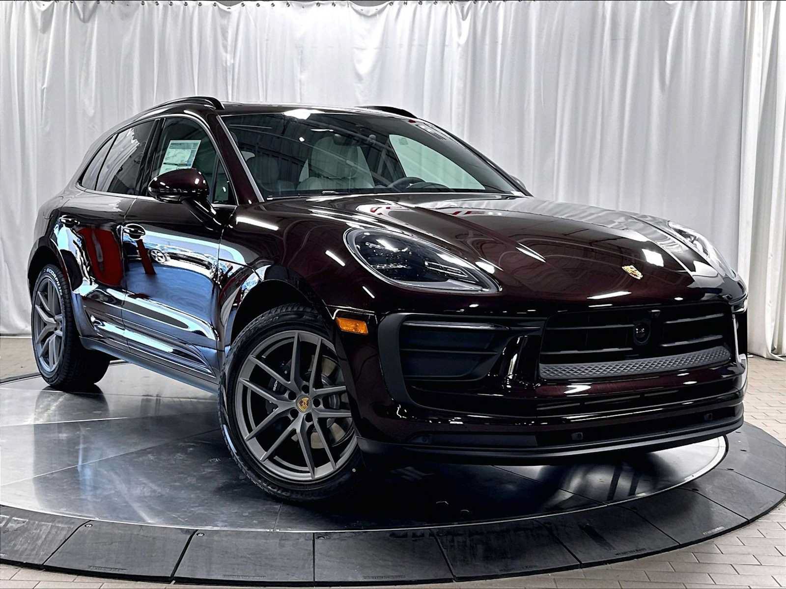 New 2026 Porsche Macan AWD/4WD image 9