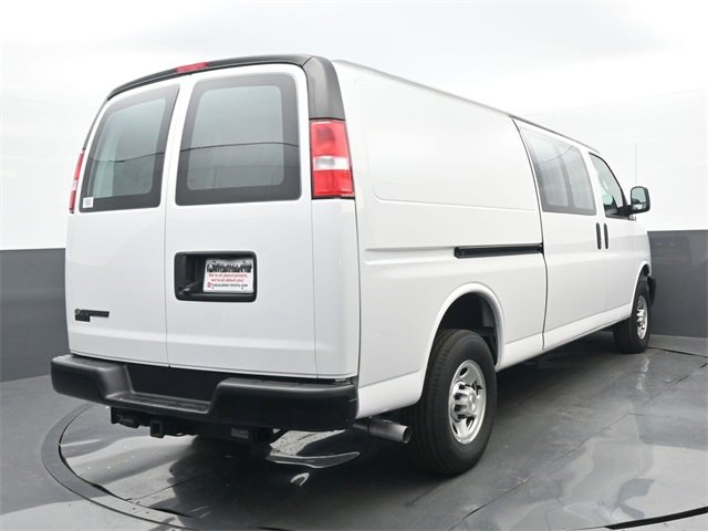 Used 2023 Chevrolet Express 2500 Extended image 16