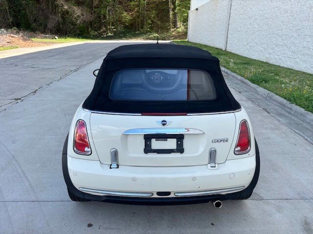 Used 2006 MINI Cooper Convertible image 18