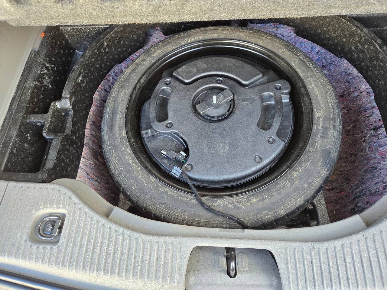 Used 2013 Buick Encore FWD image 26