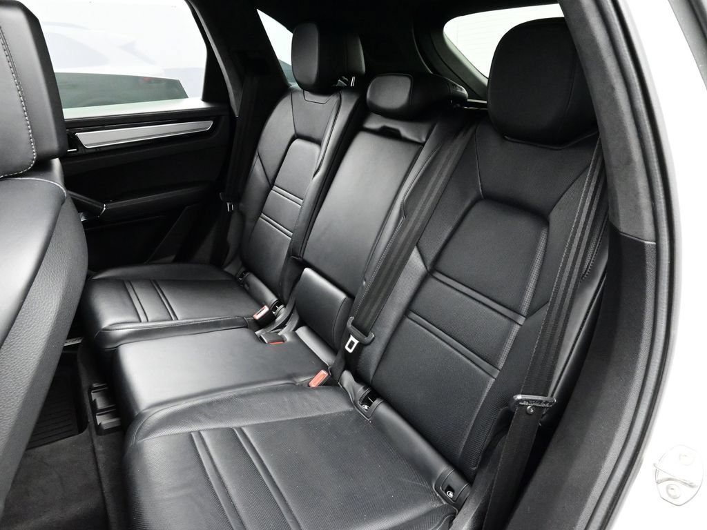 Certified 2021 Porsche Cayenne Turbo AWD/4WD image 13