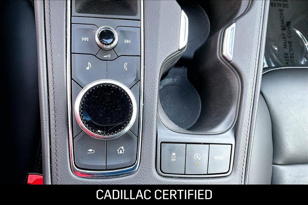 Certified 2023 Cadillac XT4 Luxury w/ Cold Weather Package image 32