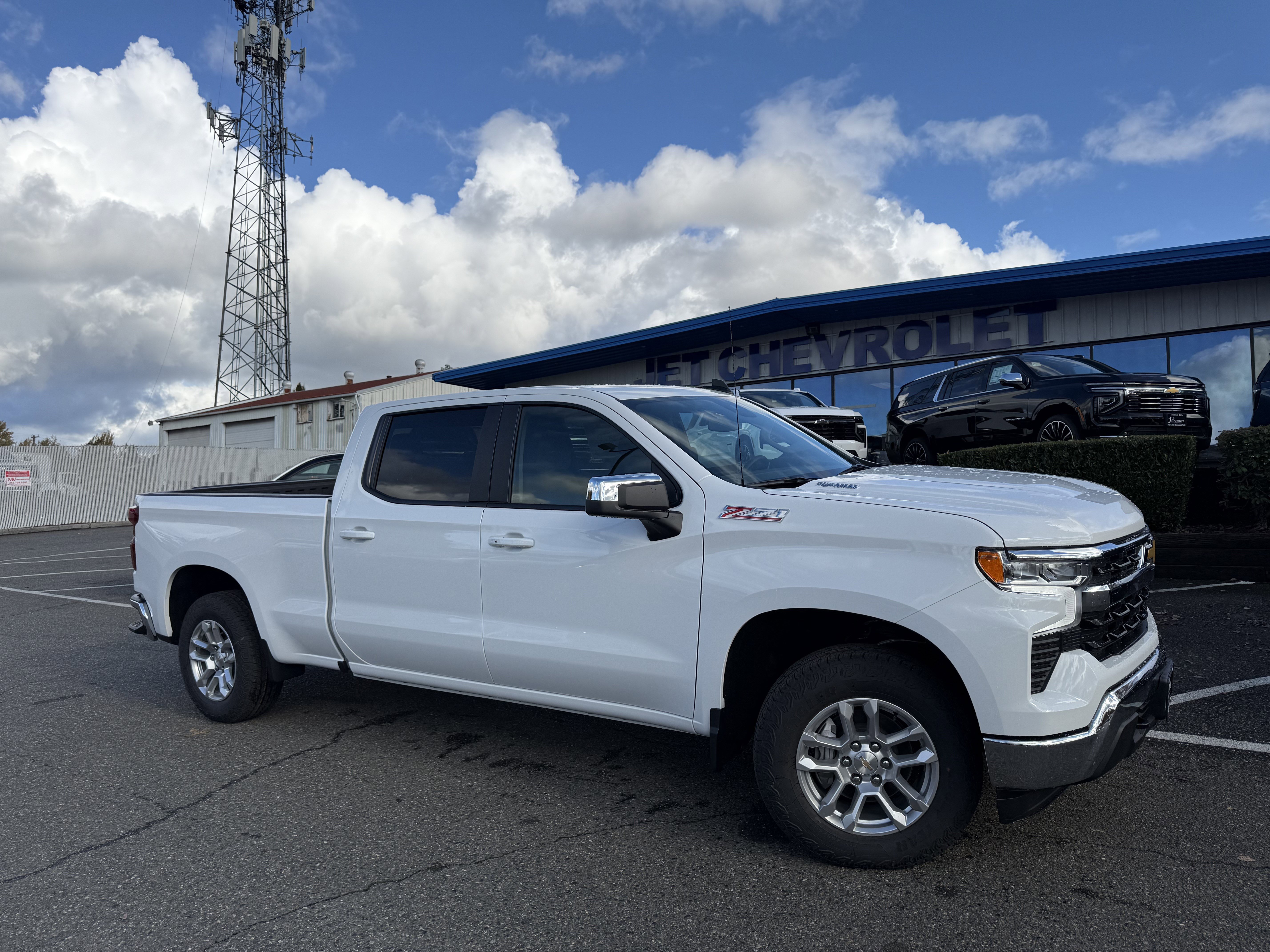 New 2026 Chevrolet Silverado 1500 LT image 2