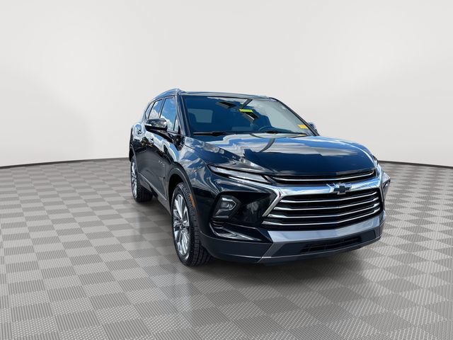 Certified 2023 Chevrolet Blazer Premier w/ Enhanced Convenience Package AWD/4WD image 3