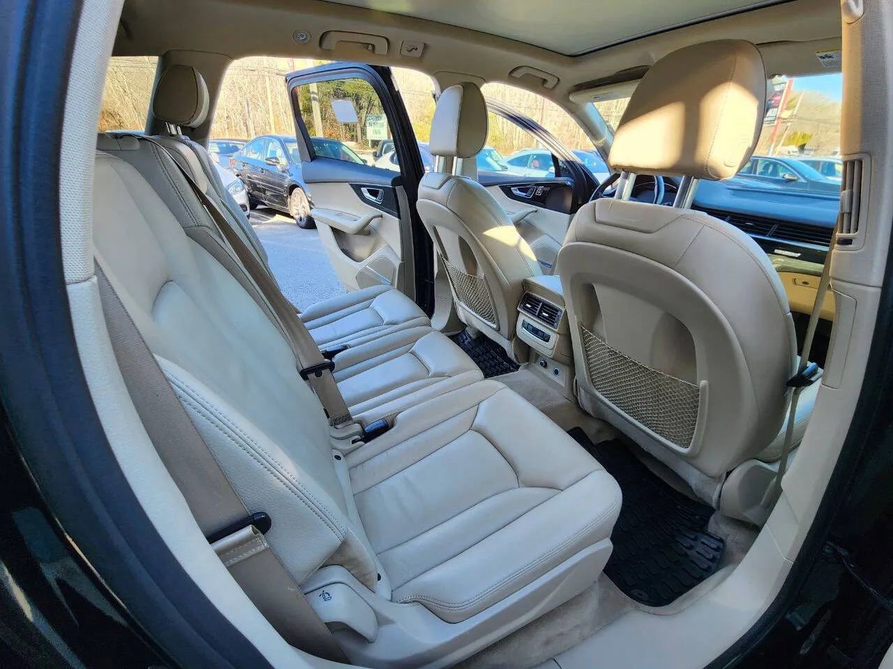 Used 2019 Audi Q7 3.0T Premium Plus w/ Premium Plus Package AWD/4WD image 17