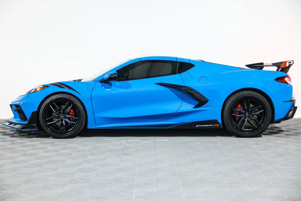 Used 2024 Chevrolet Corvette Stingray Premium Cpe RWD image 12