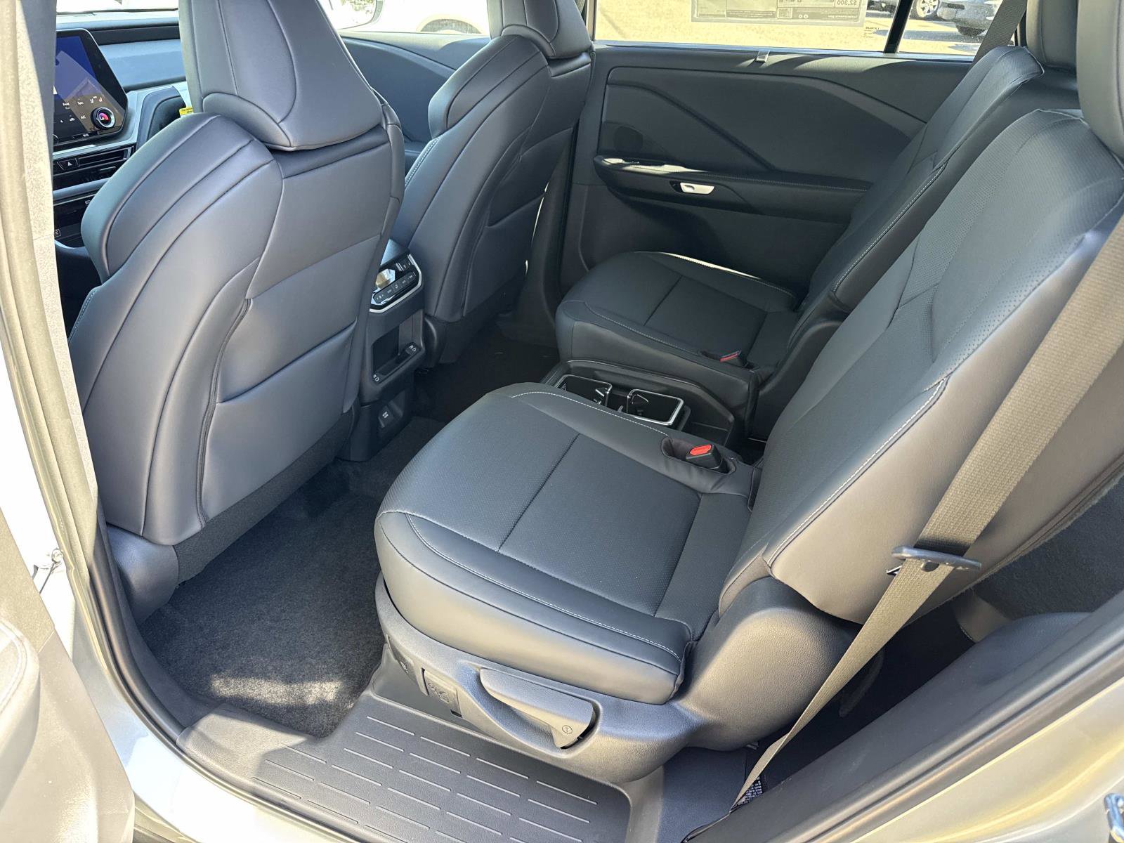 New 2026 Lexus TX 500h AWD image 15