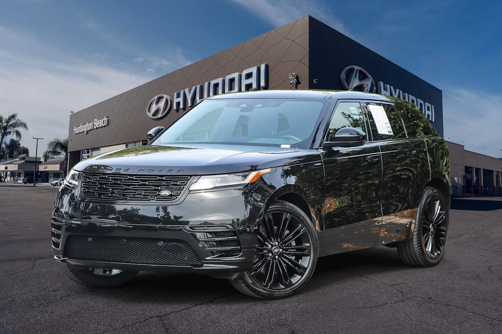 Used 2024 Land Rover Range Rover Velar Dynamic SE