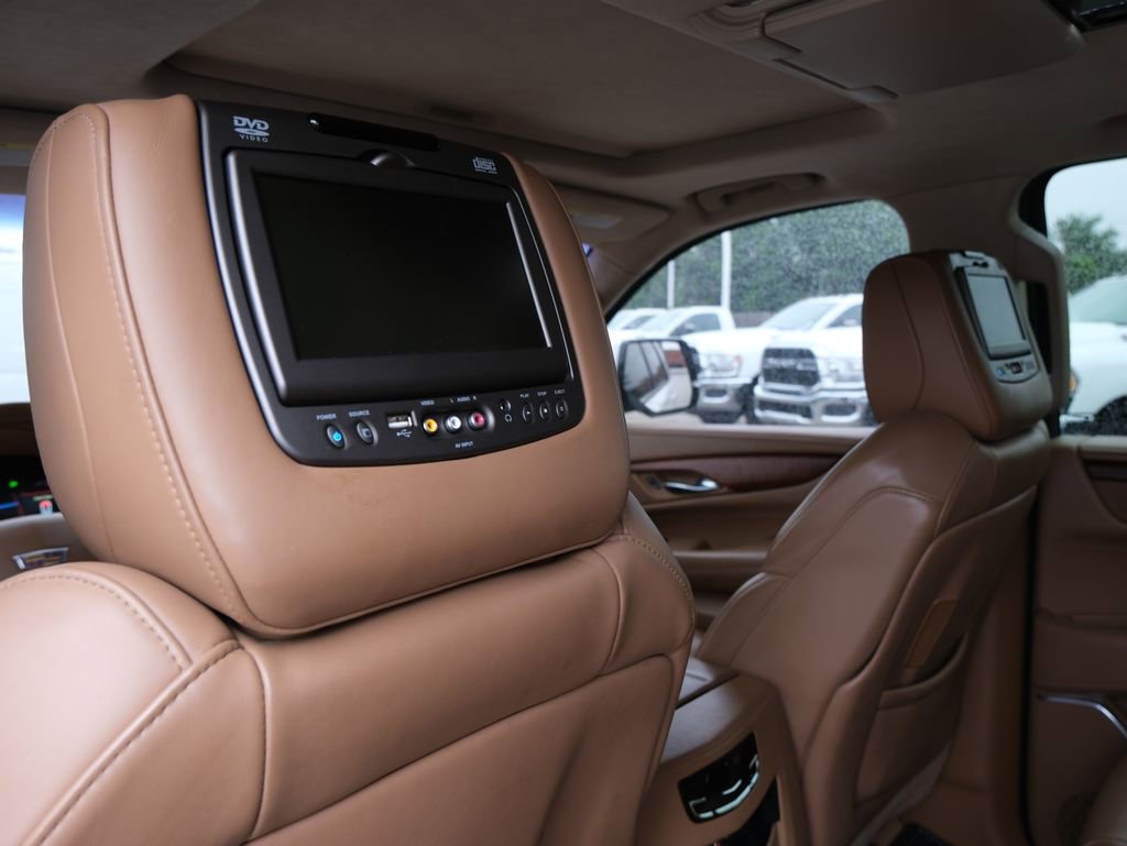 Used 2016 Cadillac Escalade Platinum AWD/4WD image 34