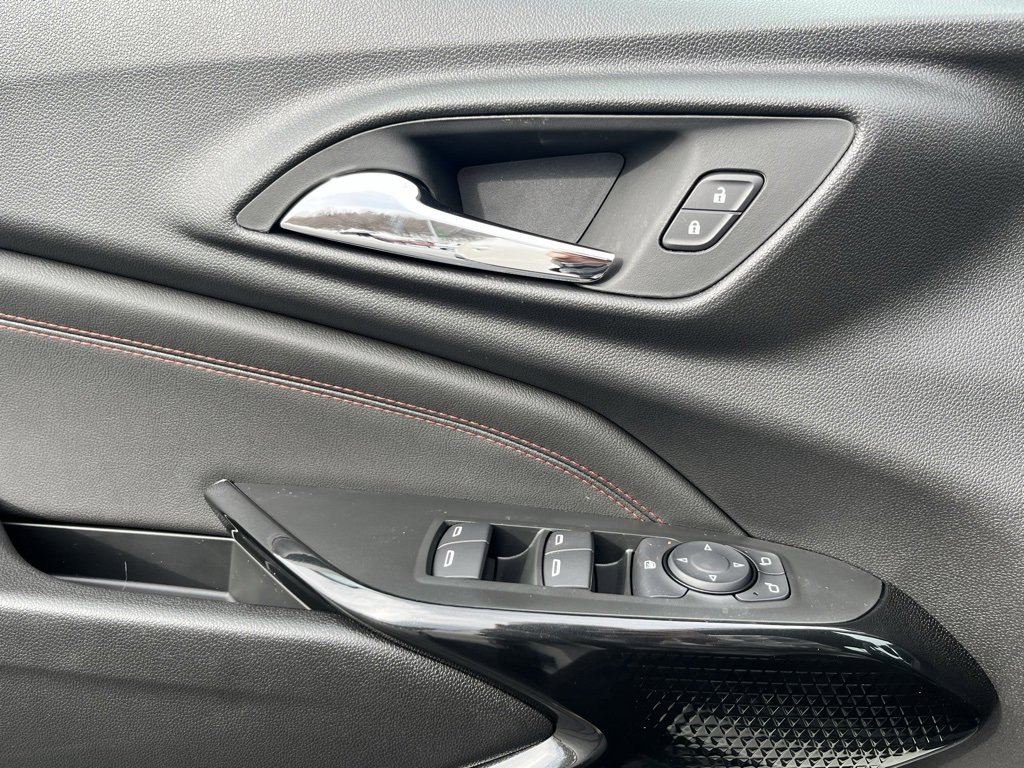 New 2026 Chevrolet Trax RS w/ Sunroof Package image 11