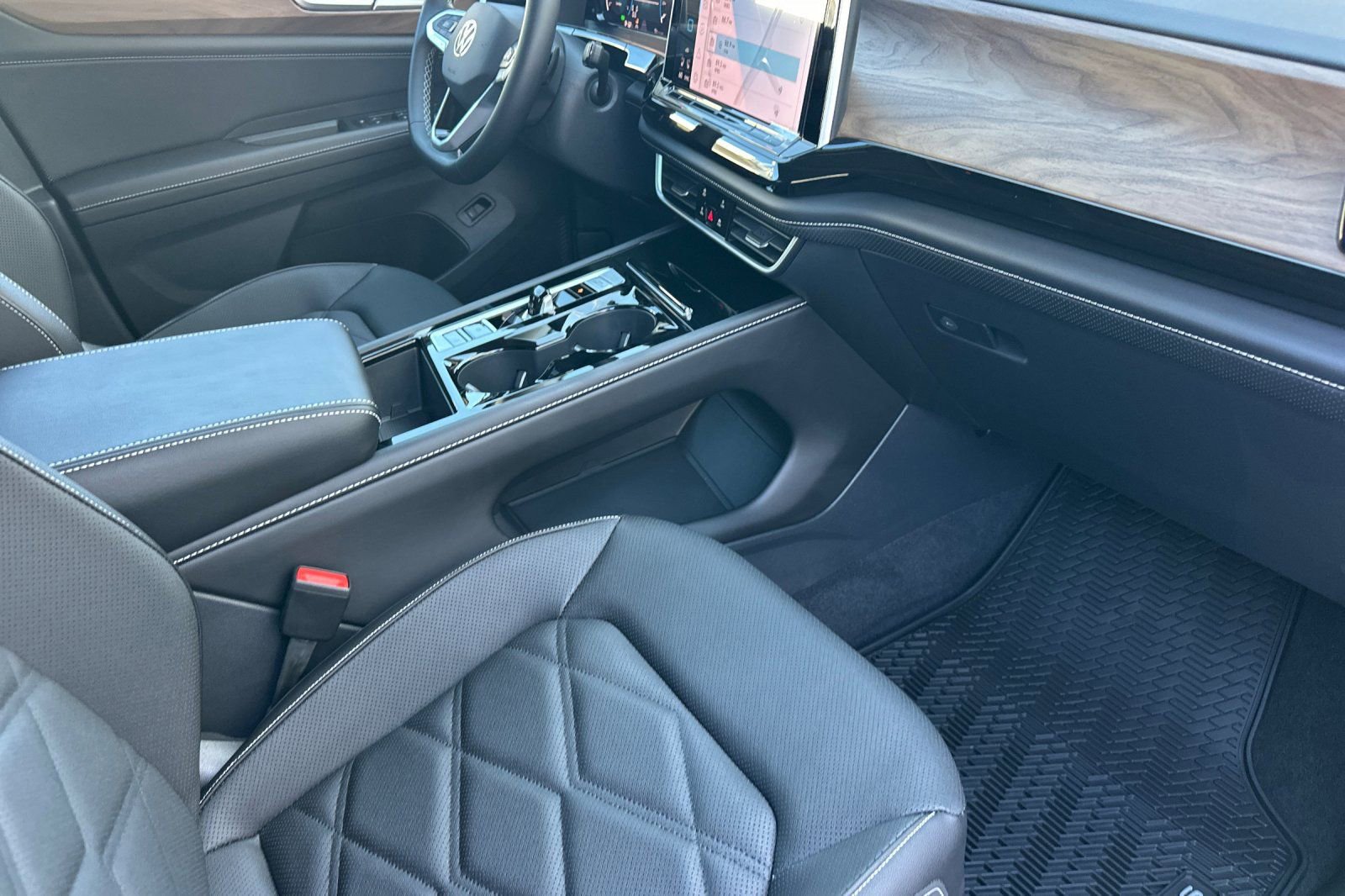 New 2026 Volkswagen Atlas SE FWD image 15