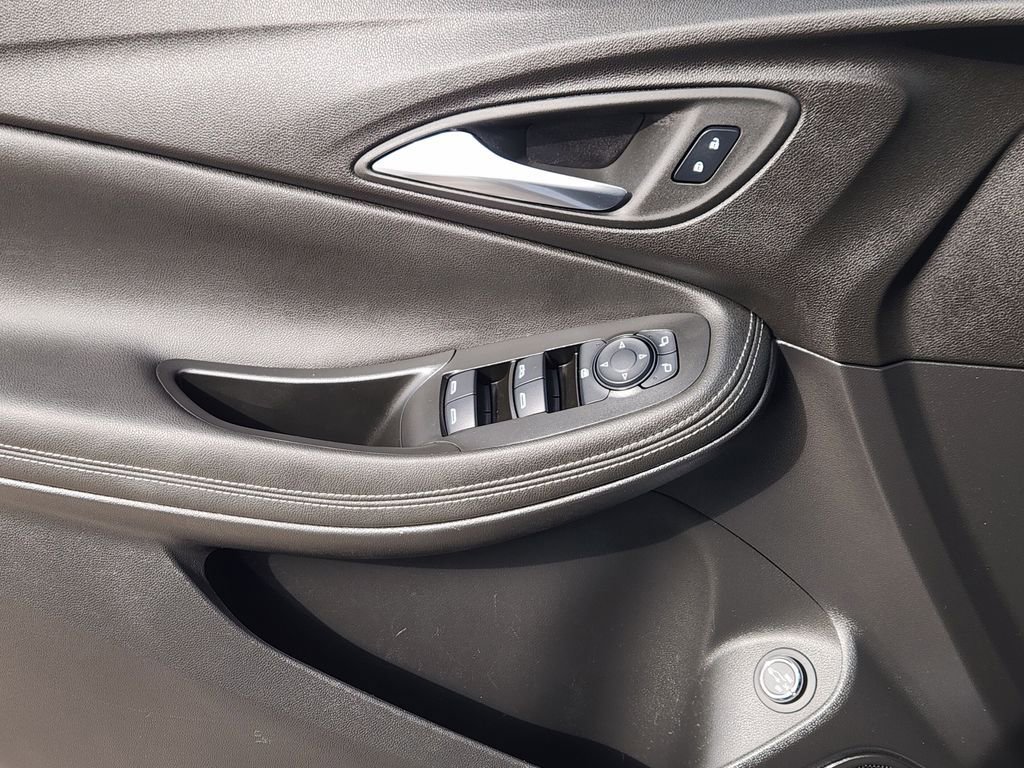 Used 2024 Buick Encore GX Sport Touring image 24