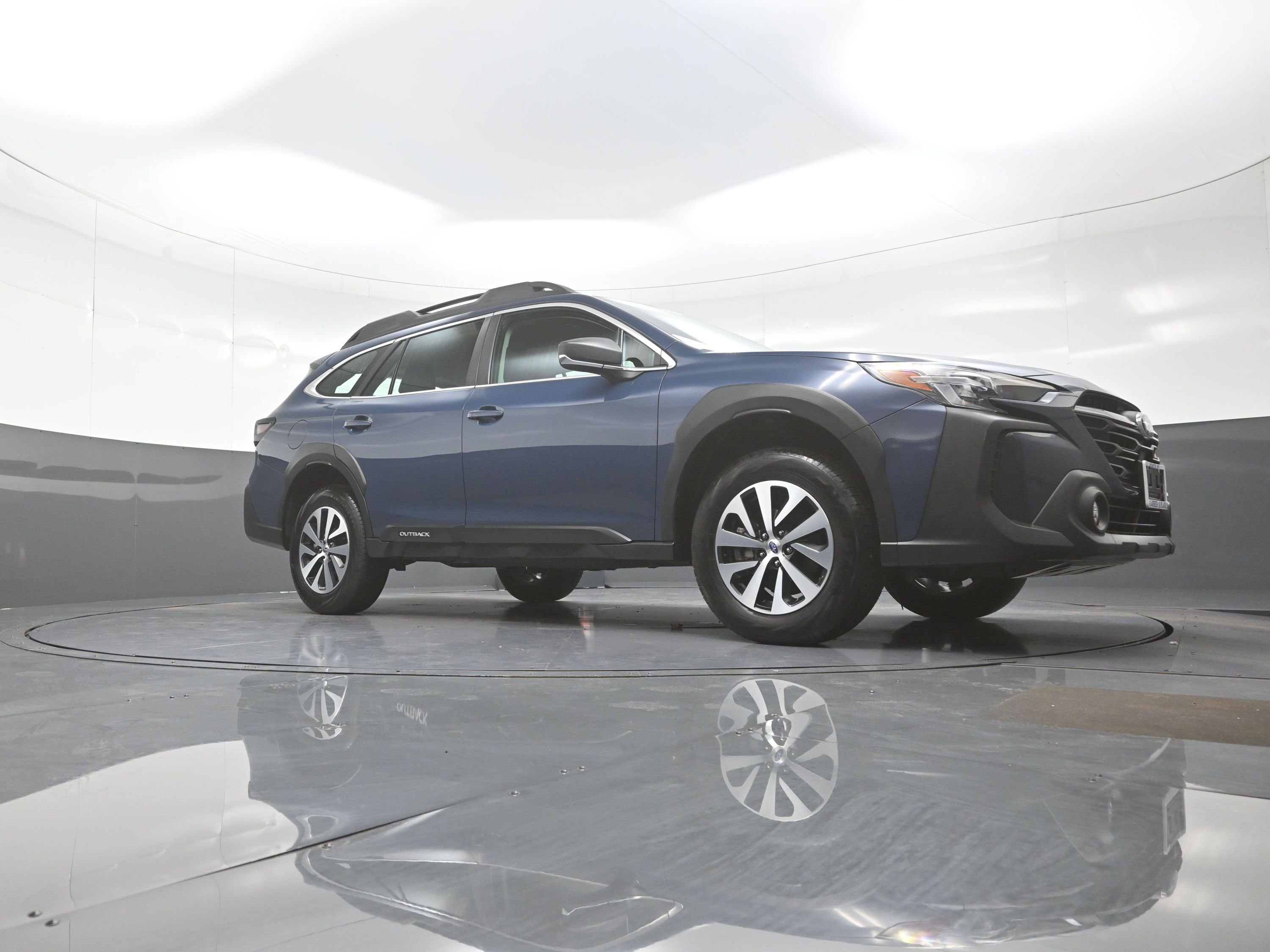 Used 2025 Subaru Outback image 11