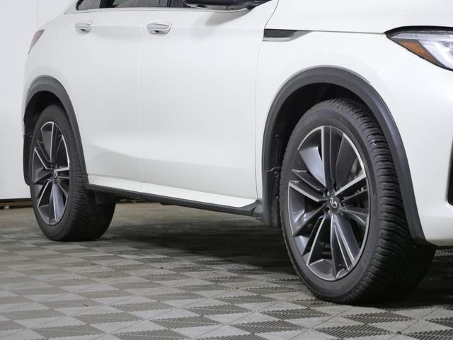 Used 2023 INFINITI QX55 Essential AWD/4WD image 2