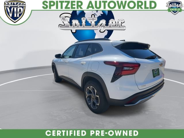 Used 2024 Chevrolet Trax LT w/ Driver Confidence Package FWD image 7
