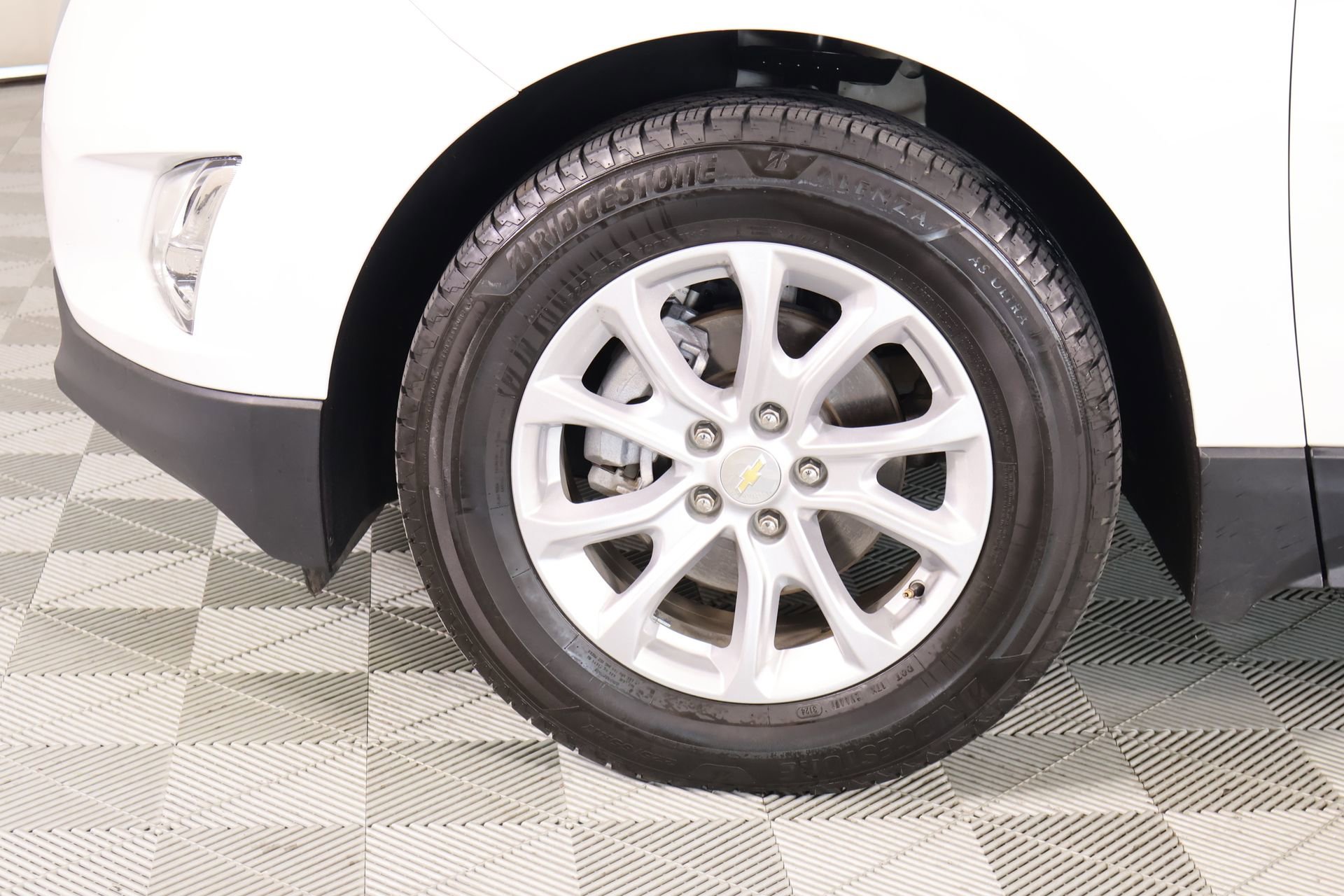 Used 2021 Chevrolet Equinox LT FWD image 16