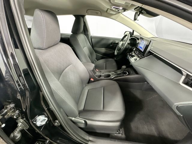 Used 2025 Toyota Corolla LE FWD image 26