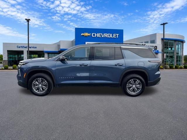 Used 2026 Chevrolet Traverse LT AWD/4WD image 4