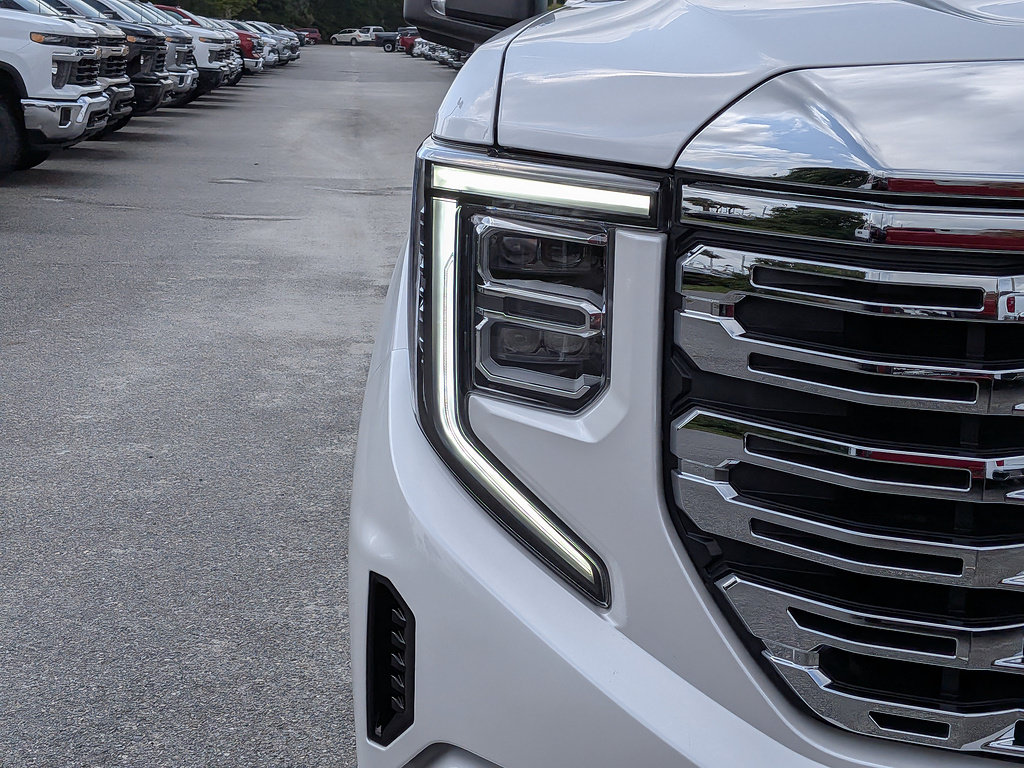 Certified 2025 GMC Sierra 1500 Denali w/ Denali Reserve Package AWD/4WD image 9