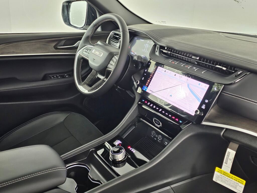 New 2026 Jeep Grand Cherokee Altitude image 38
