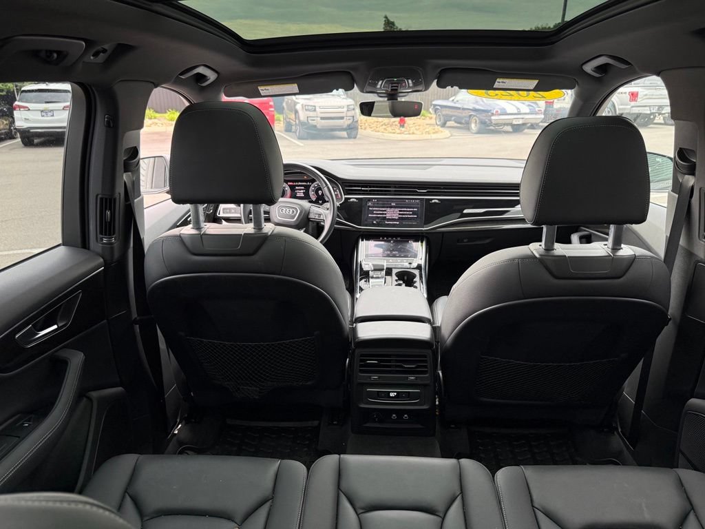 Used 2025 Audi Q7 2.0T Premium Plus w/ Premium Plus Package AWD/4WD image 20