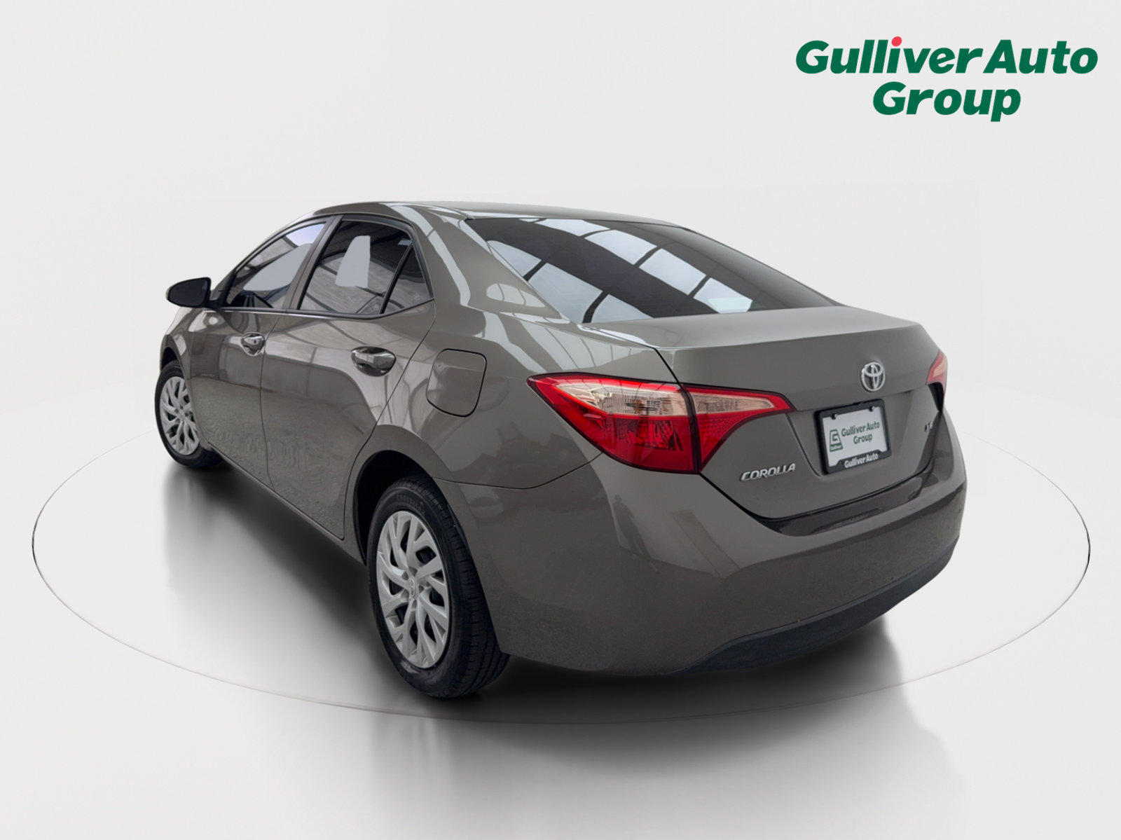 Used 2018 Toyota Corolla LE FWD image 5