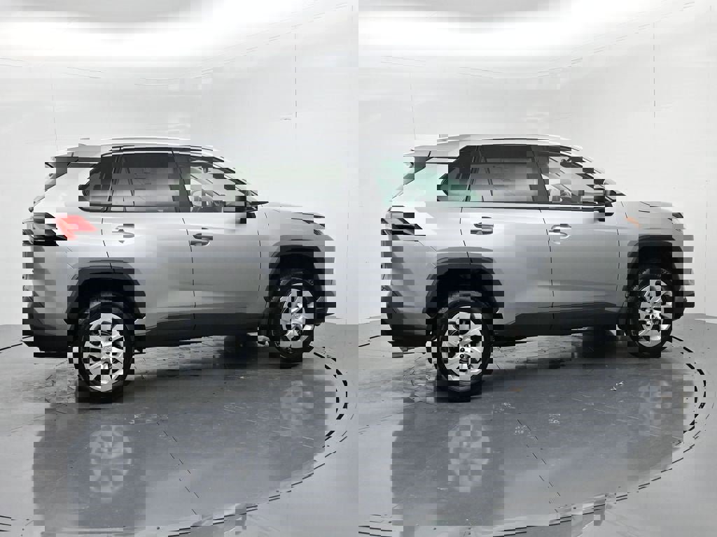 New 2025 Toyota RAV4 LE image 8
