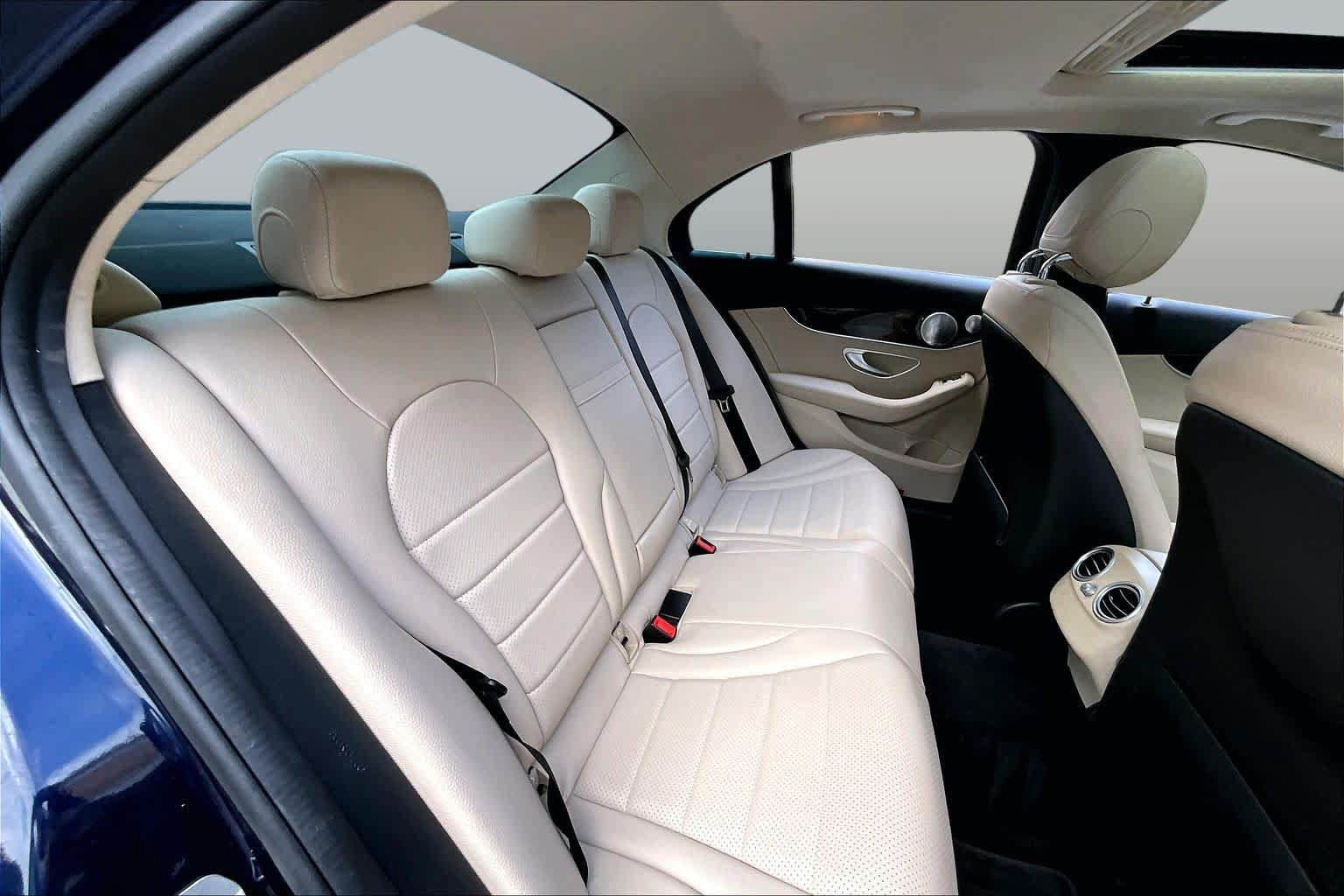 Used 2021 Mercedes-Benz C 300 Sedan image 21
