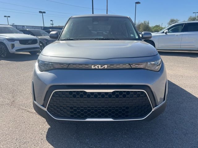 Used 2025 Kia Soul LX w/ LX Technology Package FWD image 9