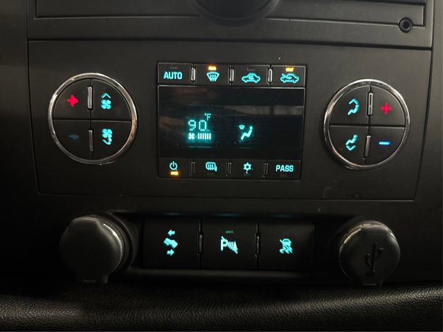 Used 2010 GMC Sierra 2500 SLE w/ SLE Preferred Package image 28