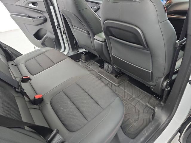 Used 2023 Chevrolet TrailBlazer RS w/ Sun and Liftgate Package image 11