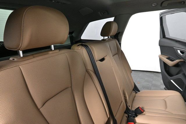 New 2025 Audi Q7 3.0T Premium Plus image 24