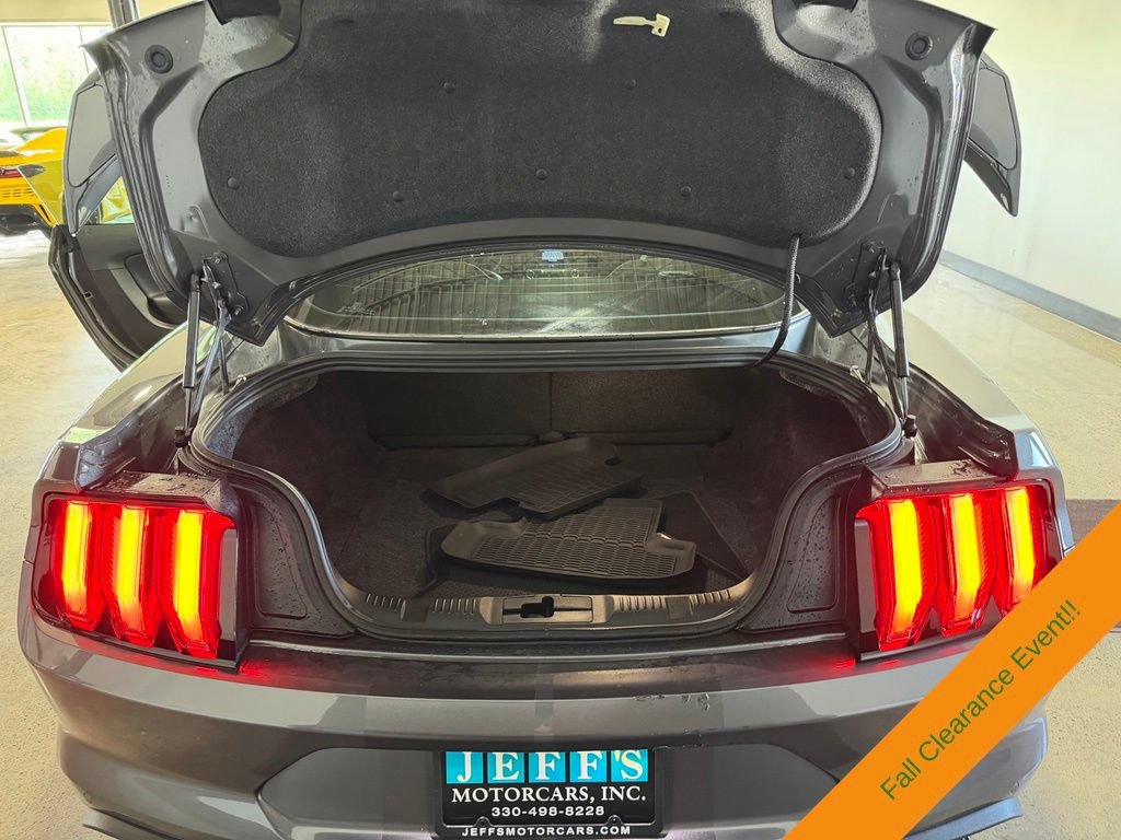 Used 2021 Ford Mustang GT Premium w/ GT Performance Package RWD image 16
