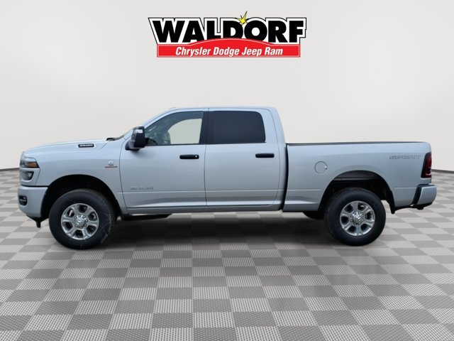 New 2026 RAM 3500 Big Horn AWD/4WD image 4