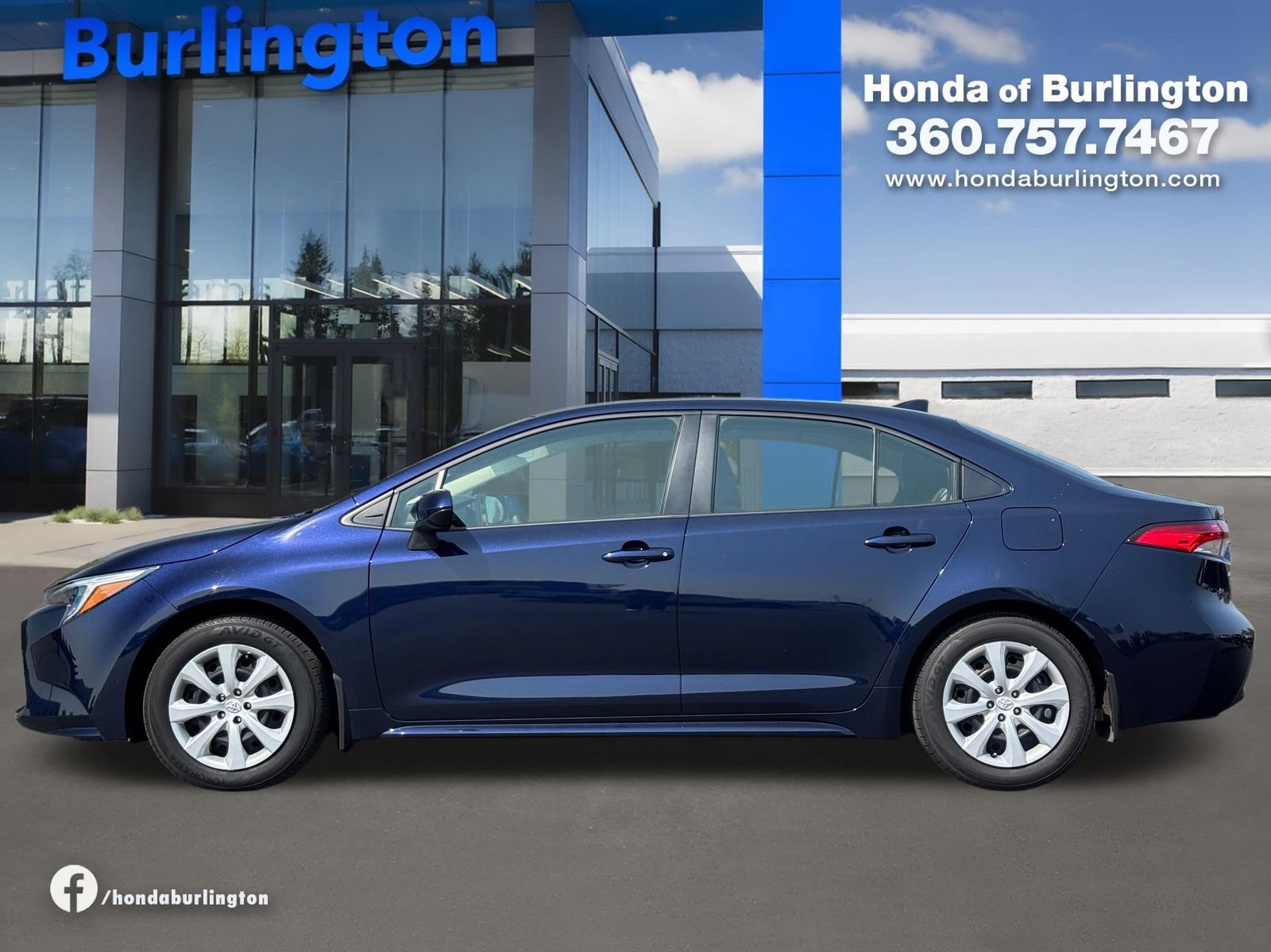 Used 2026 Toyota Corolla LE FWD image 3