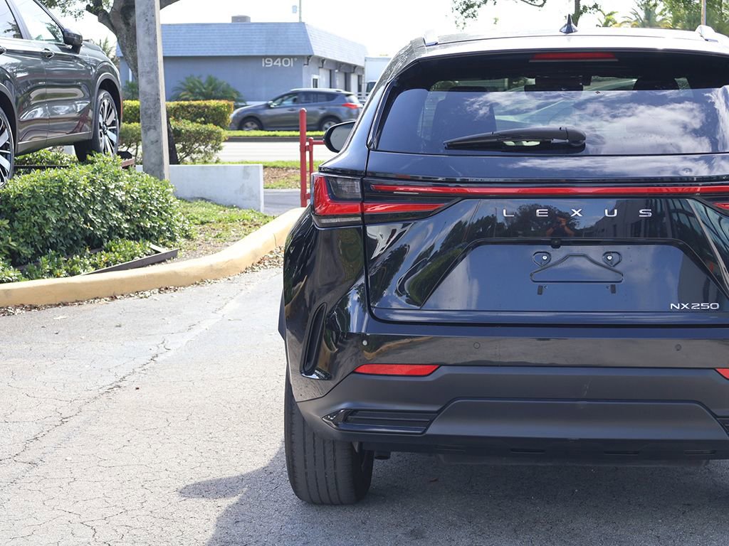 Used 2022 Lexus NX 250 FWD image 14