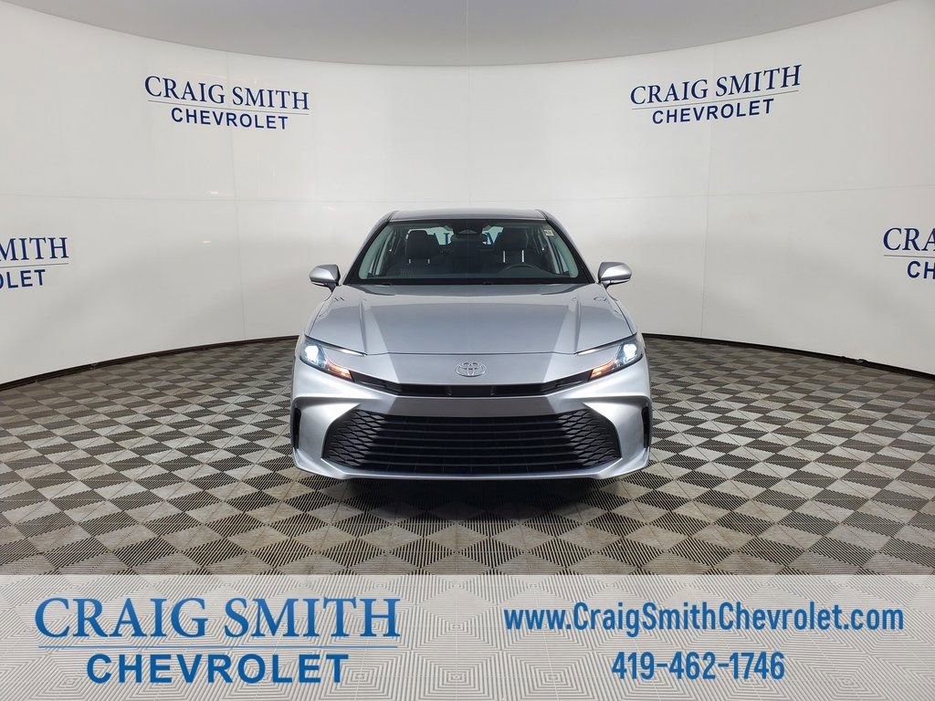 Used 2025 Toyota Camry LE image 29