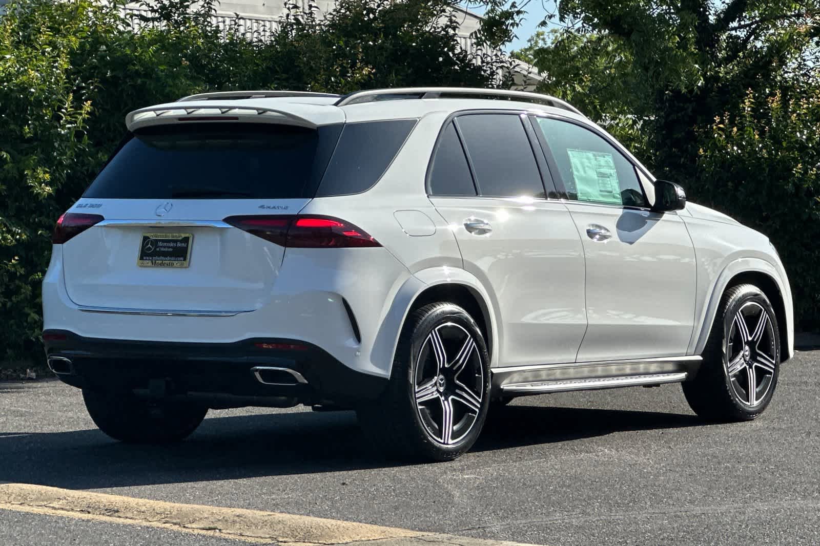 New 2026 Mercedes-Benz GLE 350 4MATIC image 3