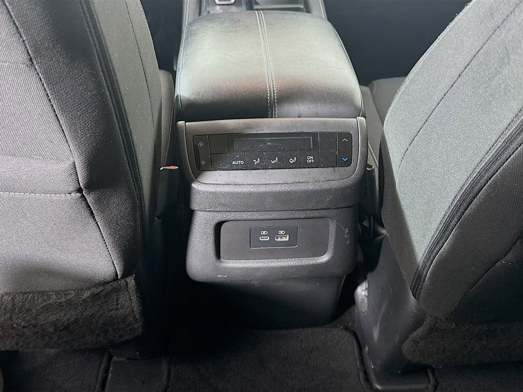 Used 2024 Nissan Pathfinder SV FWD image 26